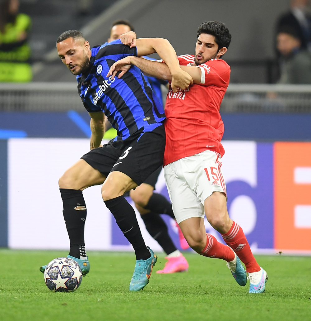 曼联球星表现亮眼，巴萨考虑买断拉什福德，利物浦遭绝平，阿森纳惨败维拉。