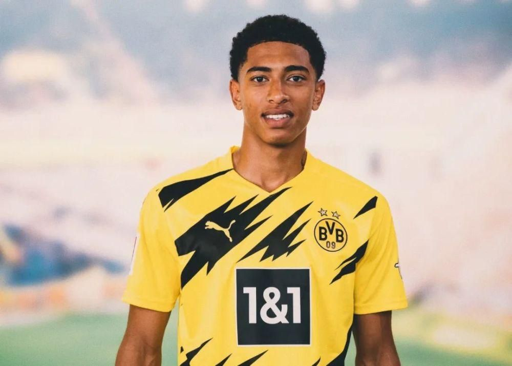 欧冠周最佳球员评选：奥斯梅恩、福登、梅里诺、福布斯