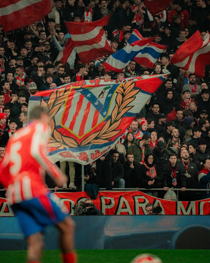 2025LPL全明星颁奖：Tarzan独获三奖，AL年度最佳俱乐部