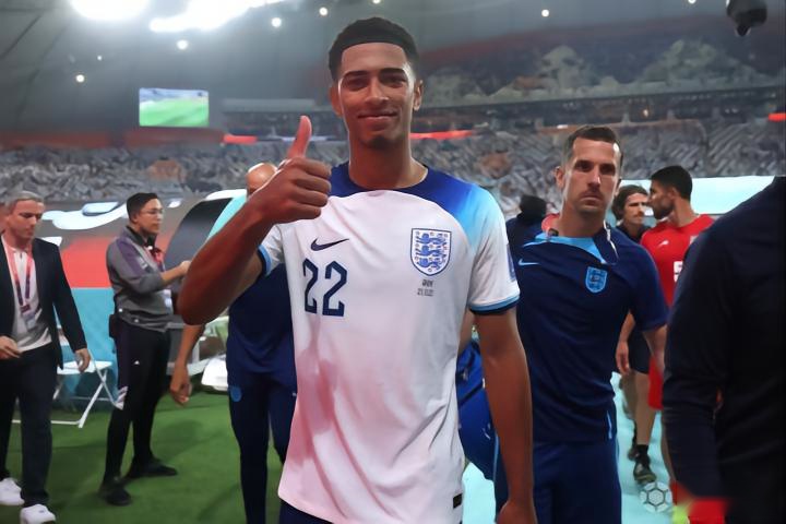 弗里克谈巴萨伤病危机，18岁库巴西创西甲传球纪录（巴萨陷入伤病潮，弗里克发声；18岁库巴西刷新西甲传球纪录）