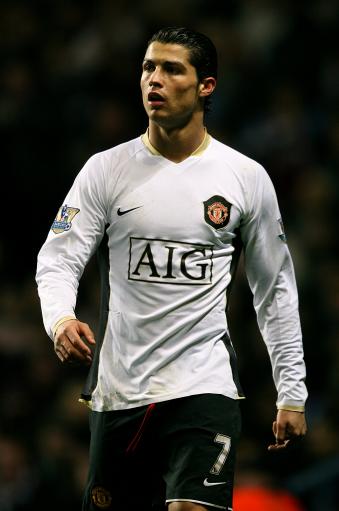 阿根廷男足主力后卫塔利亚菲科期待2026年世界杯决赛遇到日本