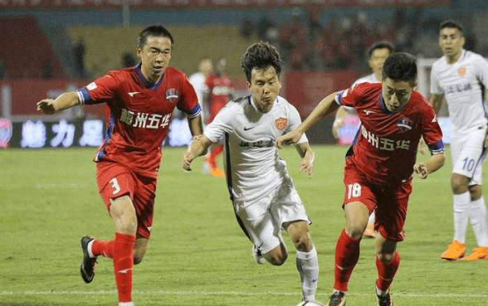 西班牙此前10次对阵乌拉圭5胜5平保持不败，打进16球丢8球